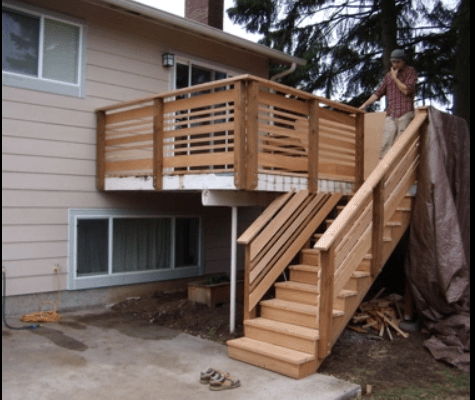Horizontal deck railing